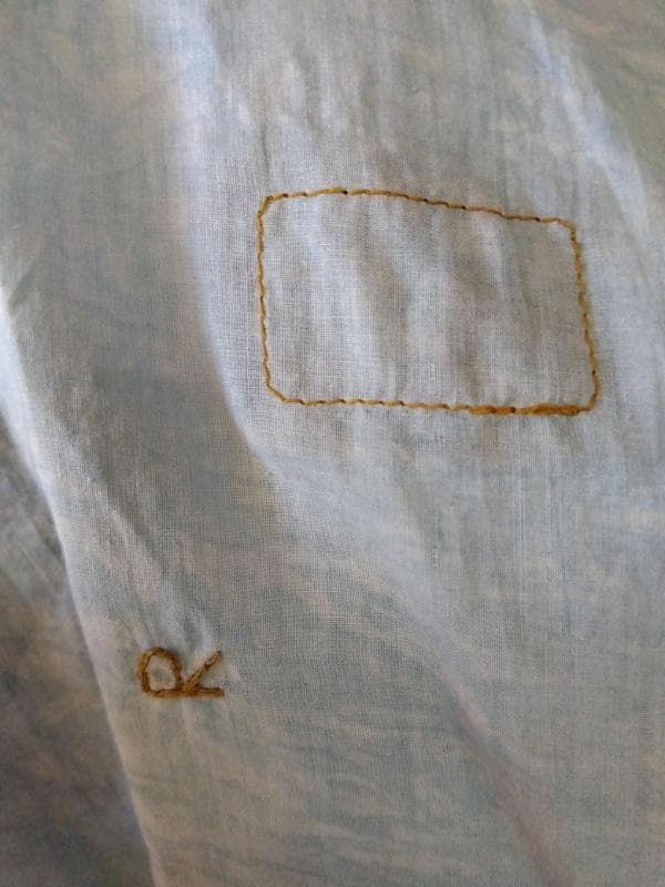 お*ン様 【新品】45R　ブラウス　サイズL　胸元・背中は刺繍　襟・袖はレースブ