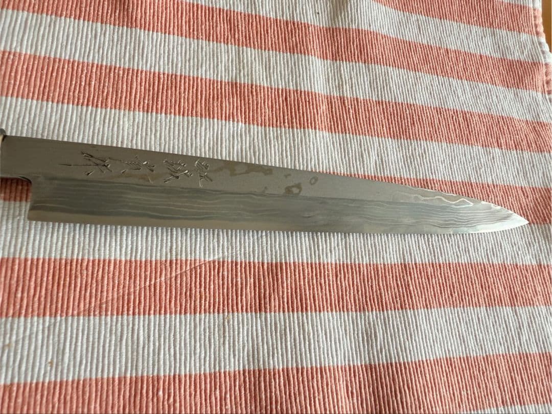 天然砥石　山不明　仕上げ砥石　蓮華　鯰入り