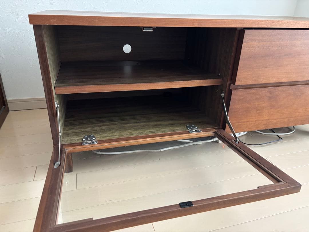 無印良品　ウォールナット　木製テレビ台 ガラス扉付き