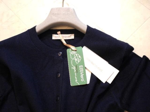 最新◆リナシメント◆知的NAVY！定番人気”ふわ柔らかソフトな活躍ニットカーディ