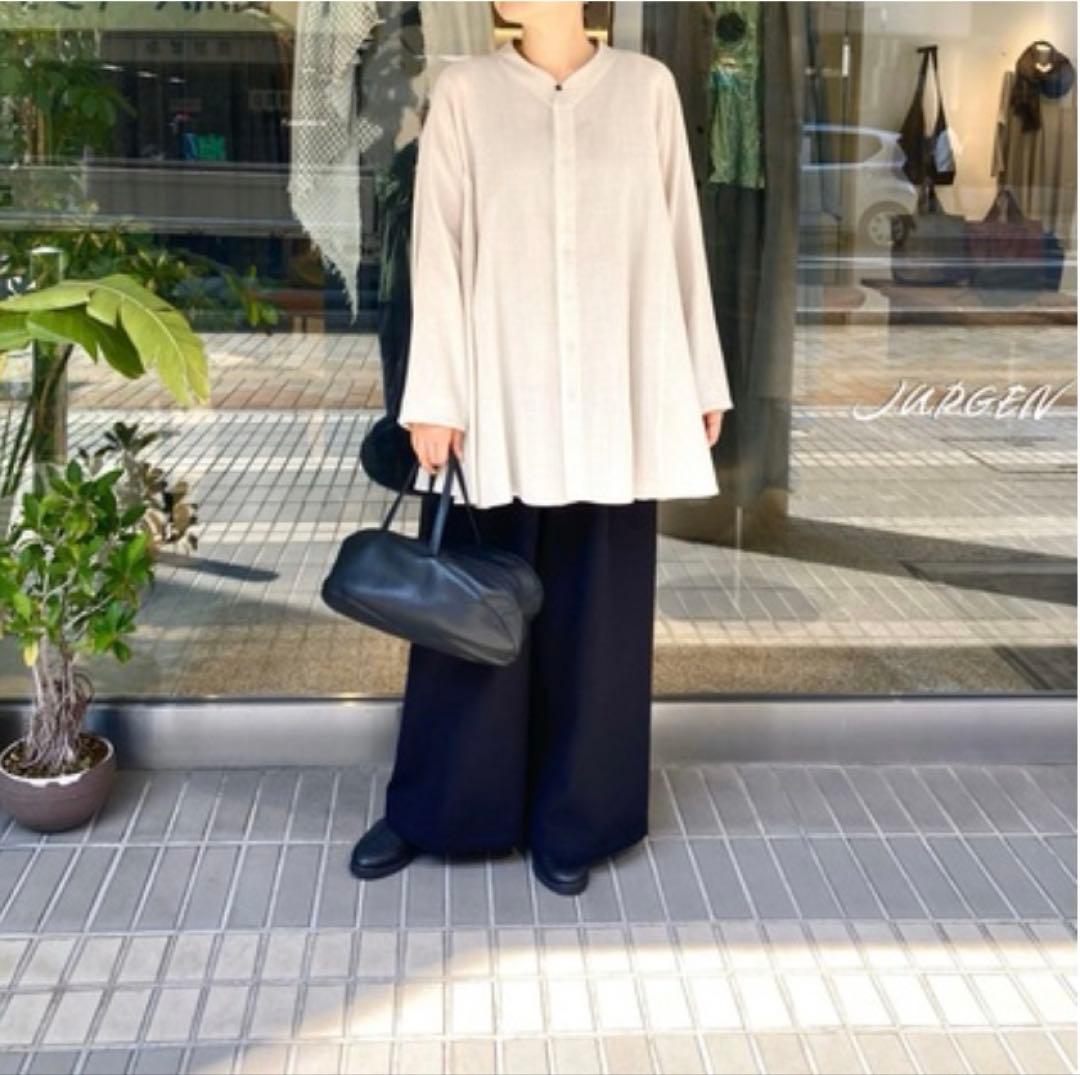 ヨーガンレール　ウールコットン平　ブラウス　未使用品　2023年