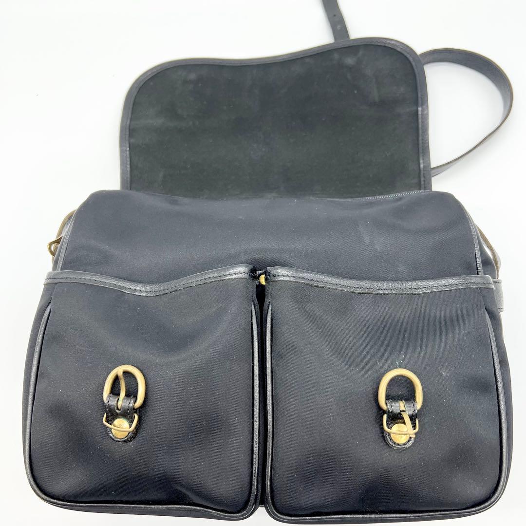 美品✨イルビゾンテ　ショルダーバッグ　メッセンジャー　レザー　ブラック　保存袋