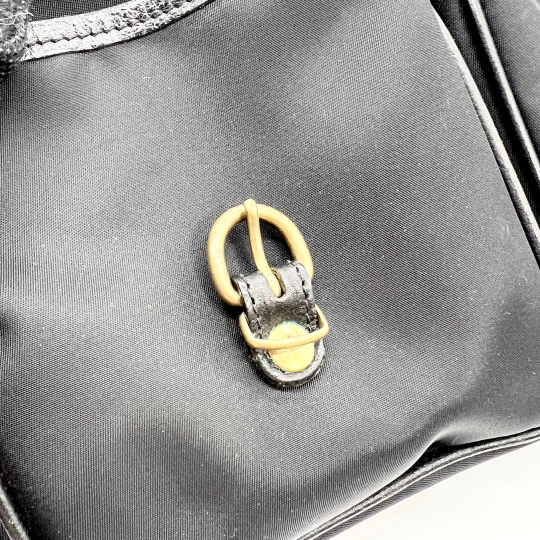 美品✨イルビゾンテ　ショルダーバッグ　メッセンジャー　レザー　ブラック　保存袋