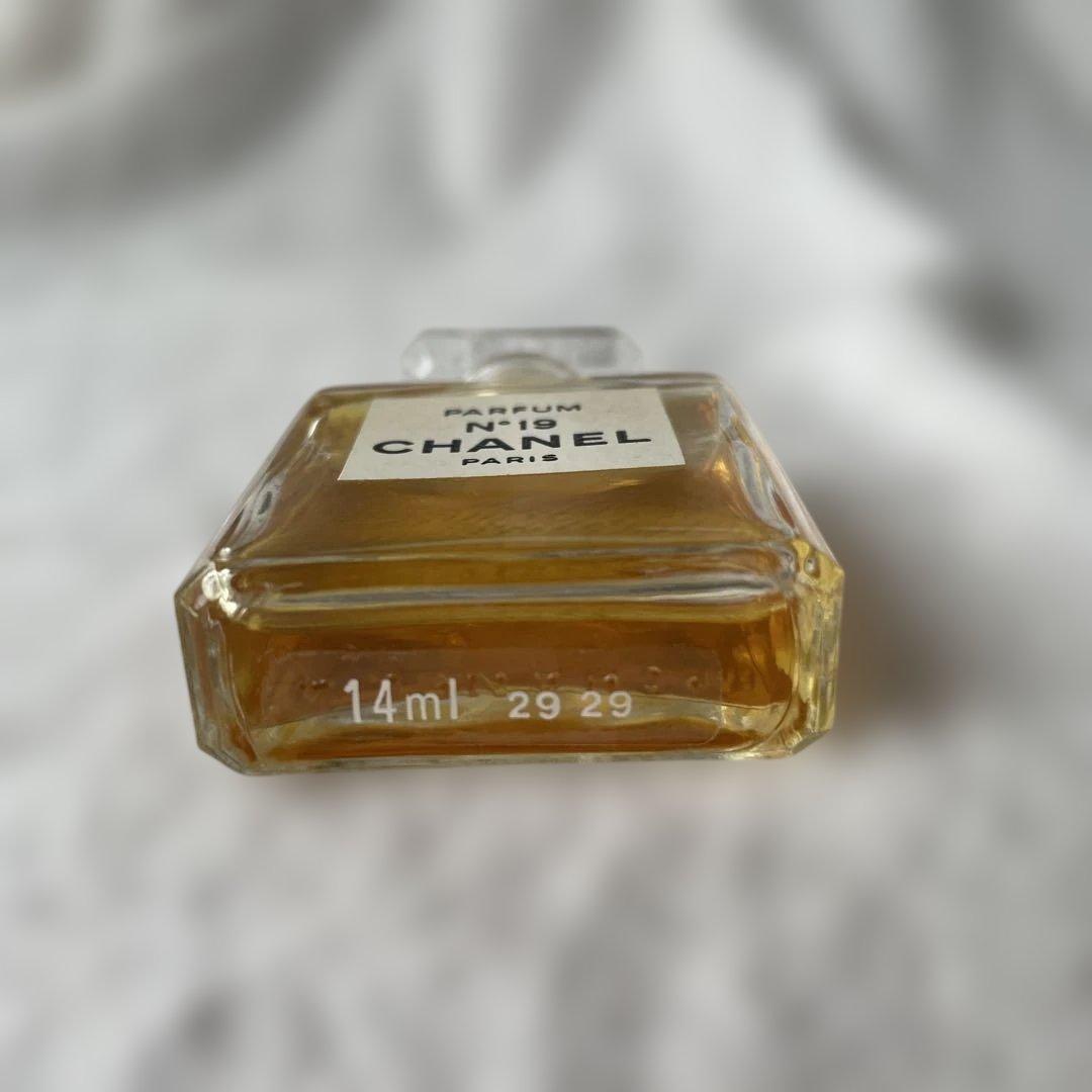 CHANEL N°19 PARFUM 14ml 2本