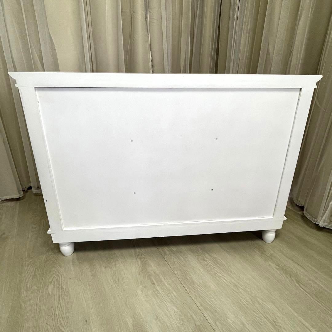 リュバンシュ ロココアンティークキー付ホワイト洋服ダンス キャビネット