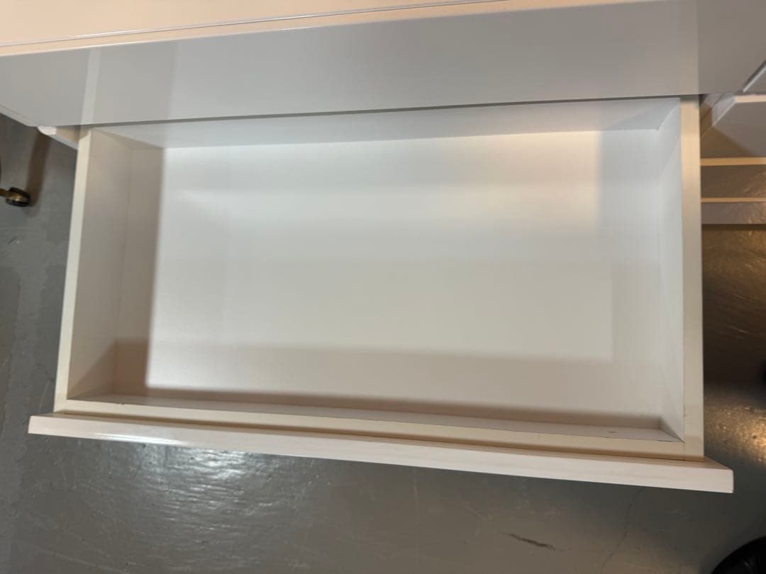 su　ホワイト　チェスト