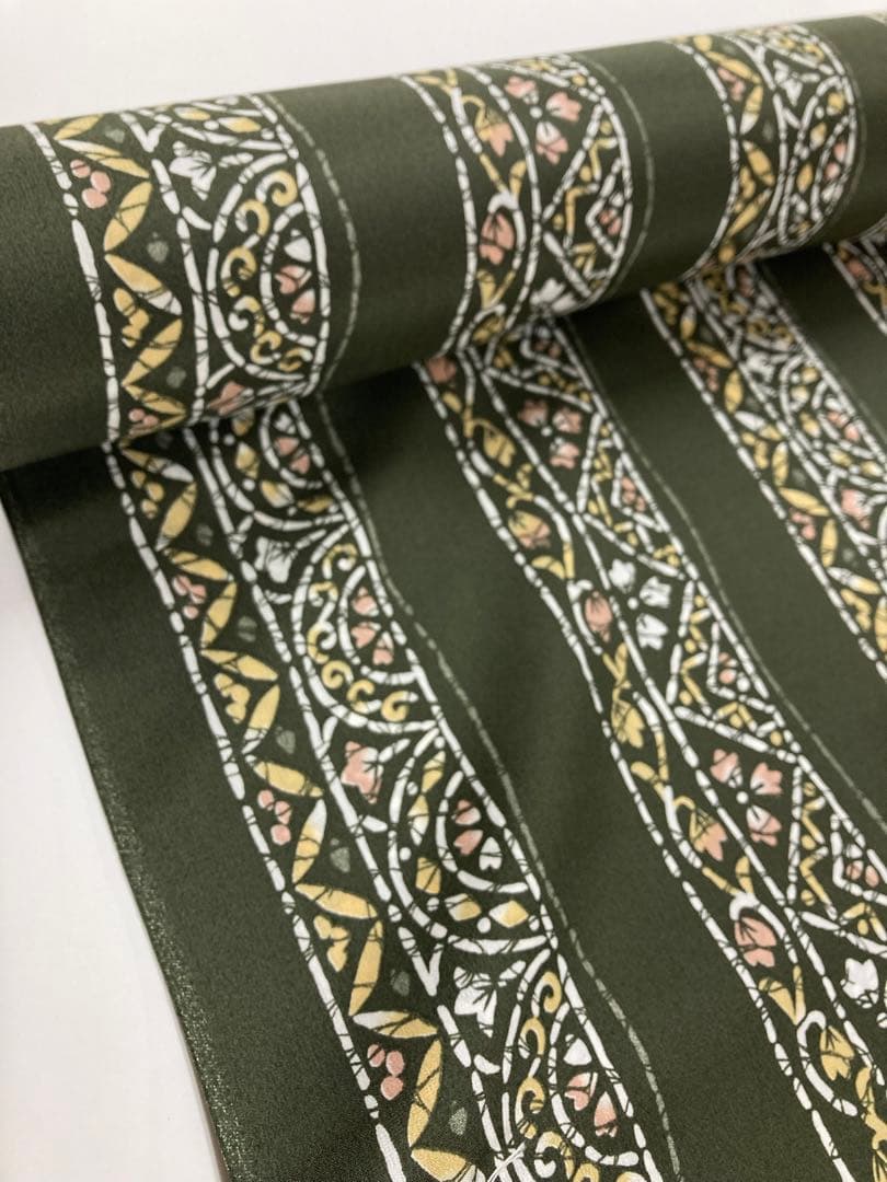 新品未使用美品　襦袢反物　緑地に縞小紋　正絹