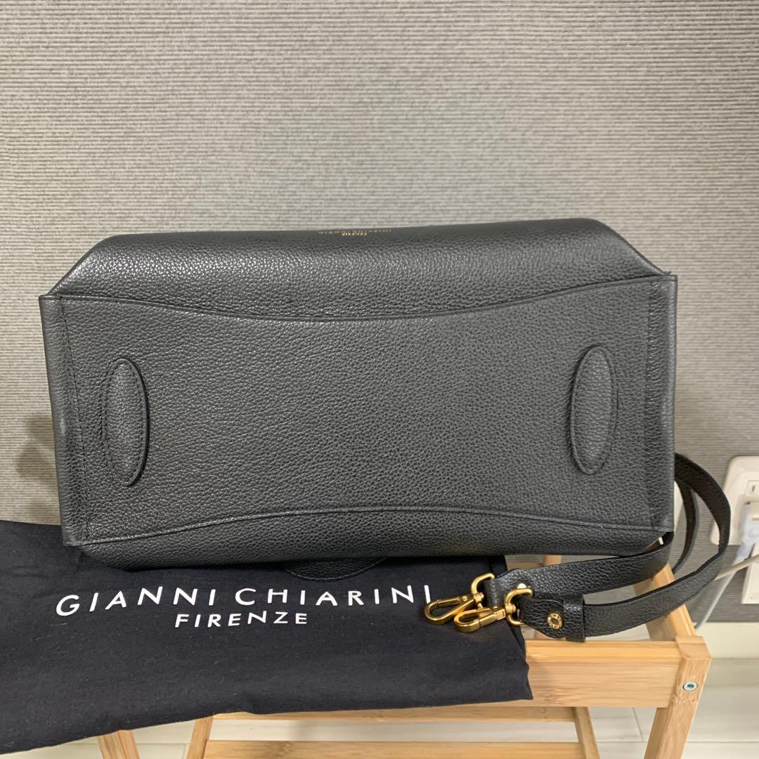 【美品】GIANNI CHIARINI ブラックビジネスバッグ大容量