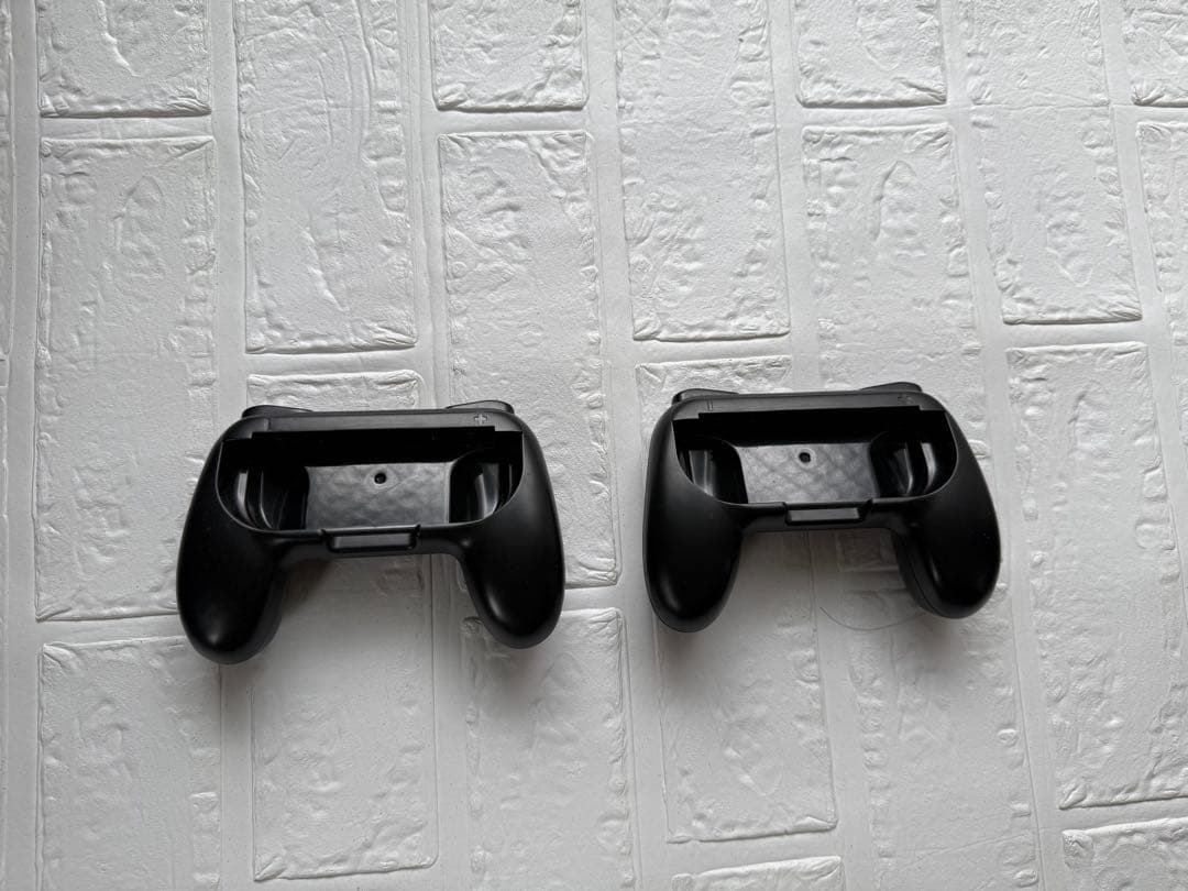 【Nintendo Switch 本体＋収納ケース付き】