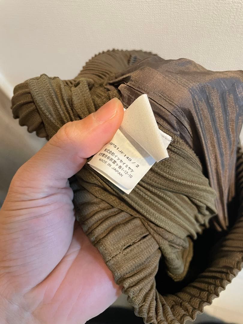 プリーツフレアパンツ　オムプリッセイッセイミヤケ　サイズ2 ブラウン