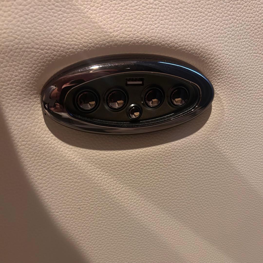 ✨美品✨ニトリ　アイボリー 電動リクライニングソファ