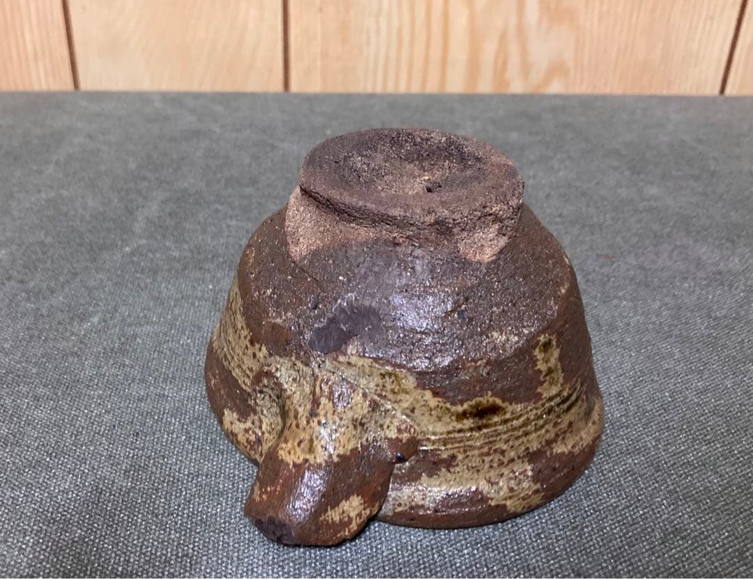 伊羅保 片口ぐい呑み (検索 古伊羅保 黄瀬戸 古唐津 酒器