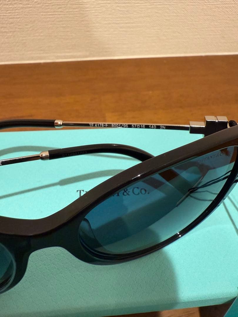 新品　プレゼントに　ティファニー サングラス フルフィット（アジアンフィット）