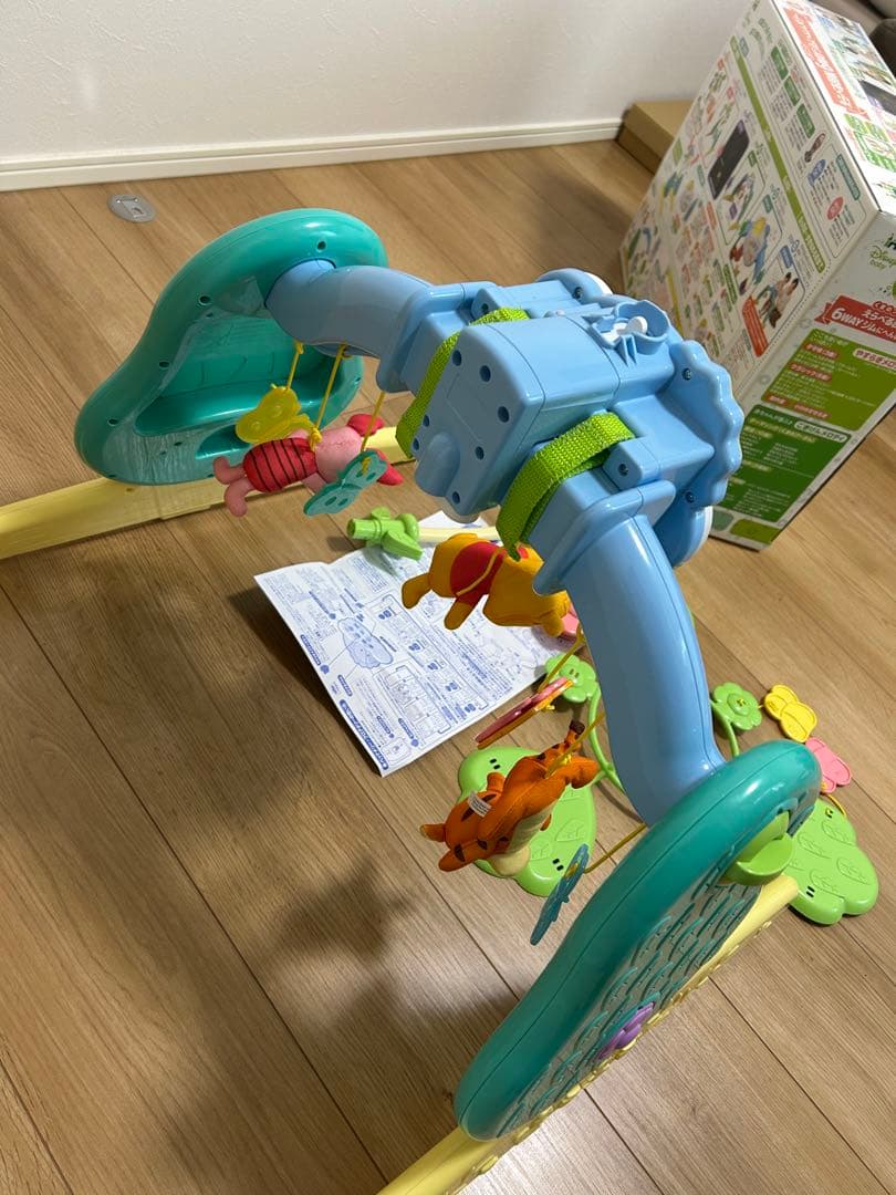 ★新品電池入り★ くまのプーさん　えらべる回転 6WAYジムにへんしんメリー