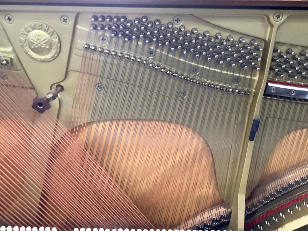 ★58971【アップライトピアノ】YAMAHA　YU5Wn 消音ユニット付き