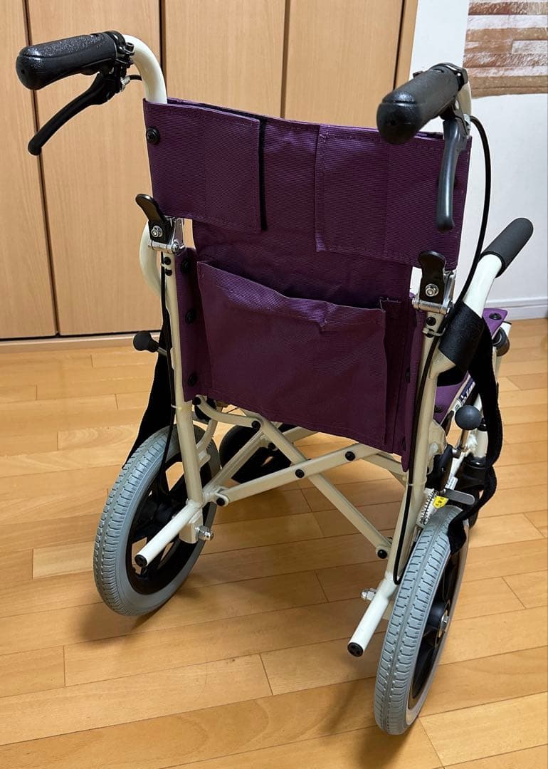 カワムラサイクル 携帯型 介助用簡易車いす 旅行車椅子 プラムカラー