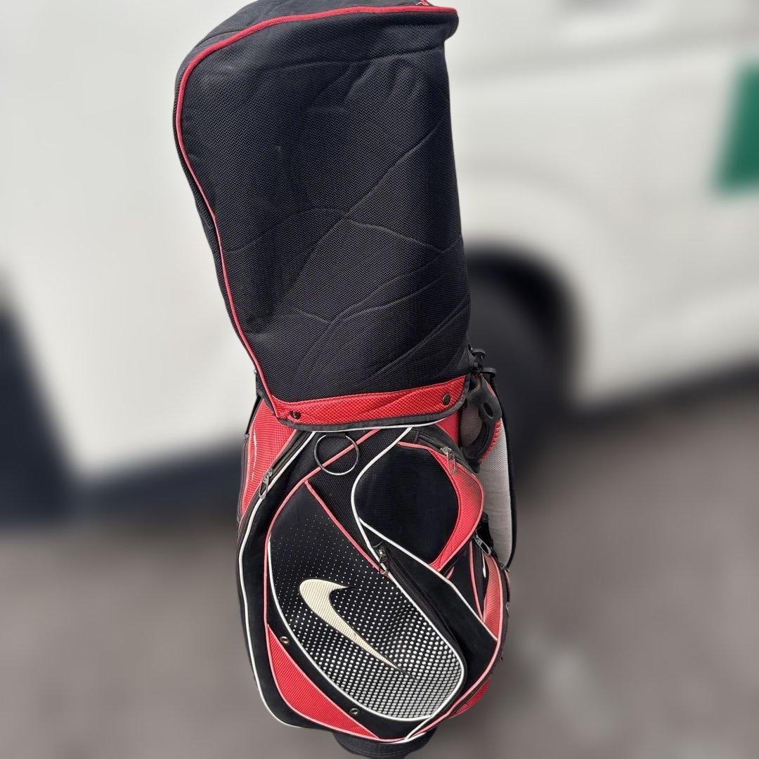 ナイキキャディーバック