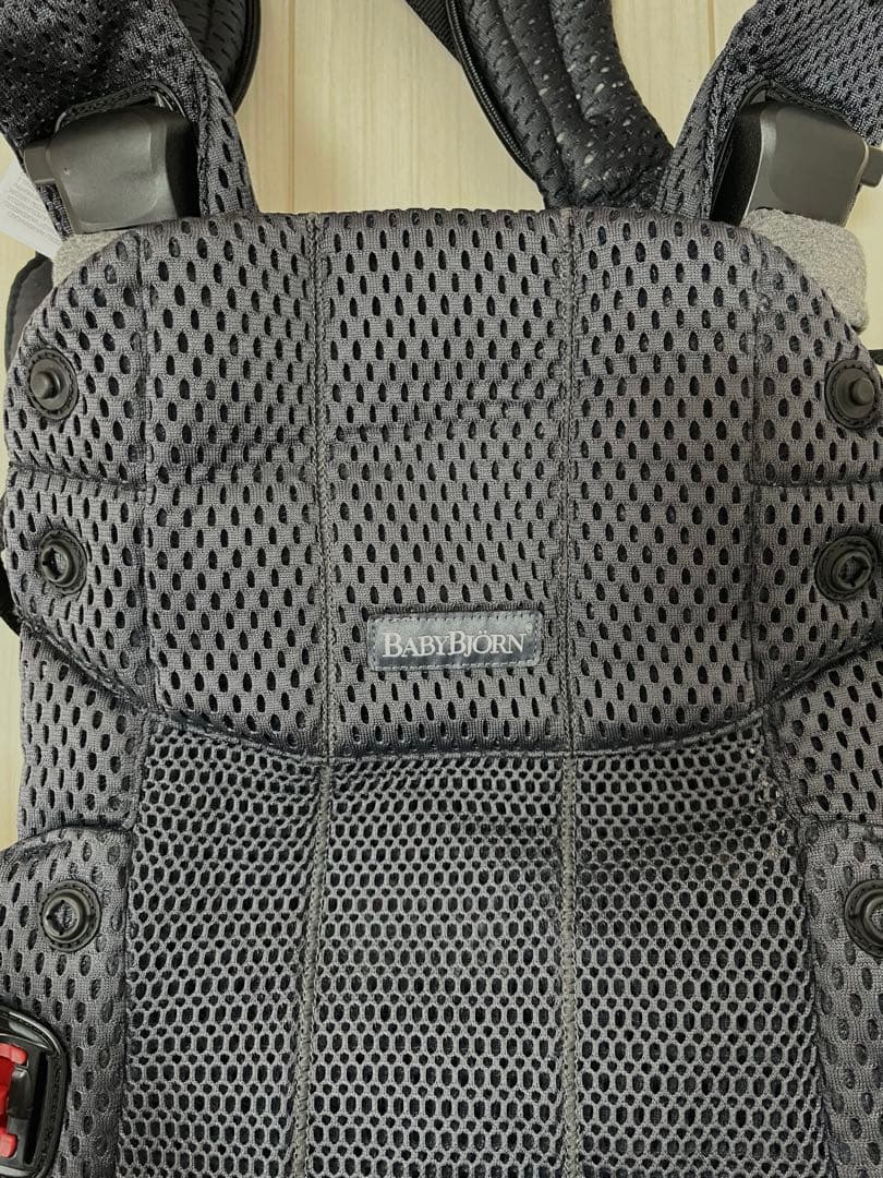 【美品】BABYBJÖRN 抱っこ紐 メッシュ　ハーモニー