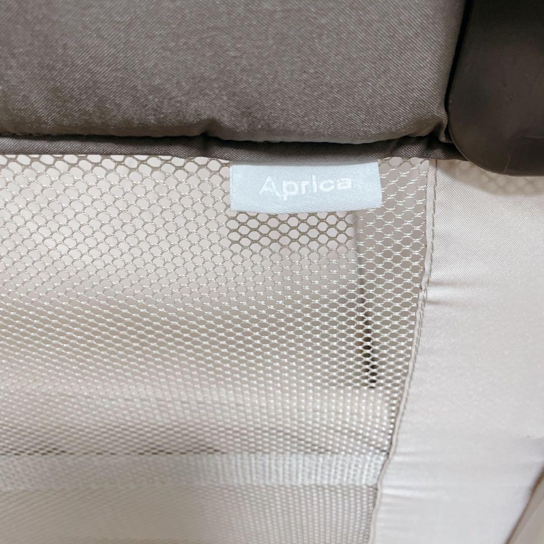 アップリカ ココネル ベビーベッド 折りたたみ 新生児対応　ベビーサークル