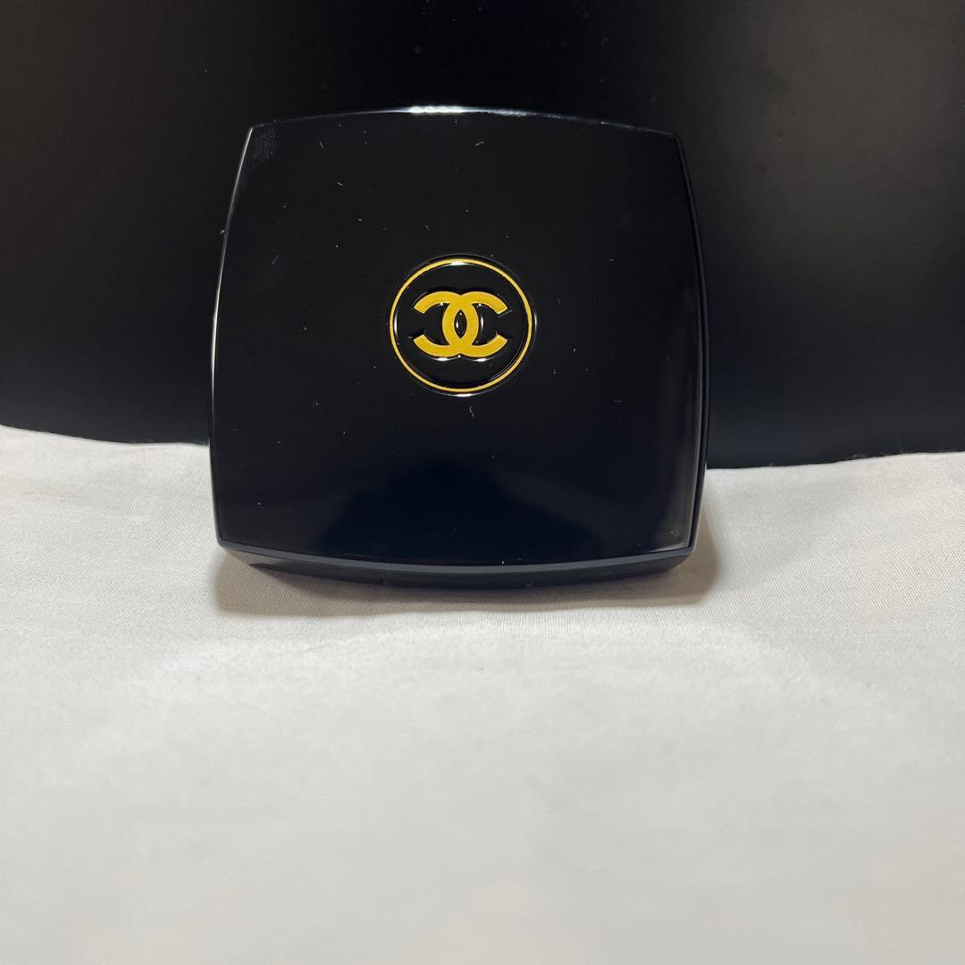 未使用CHANEL シャネルレキャトルオンブル No.5 アイシャドウパレット