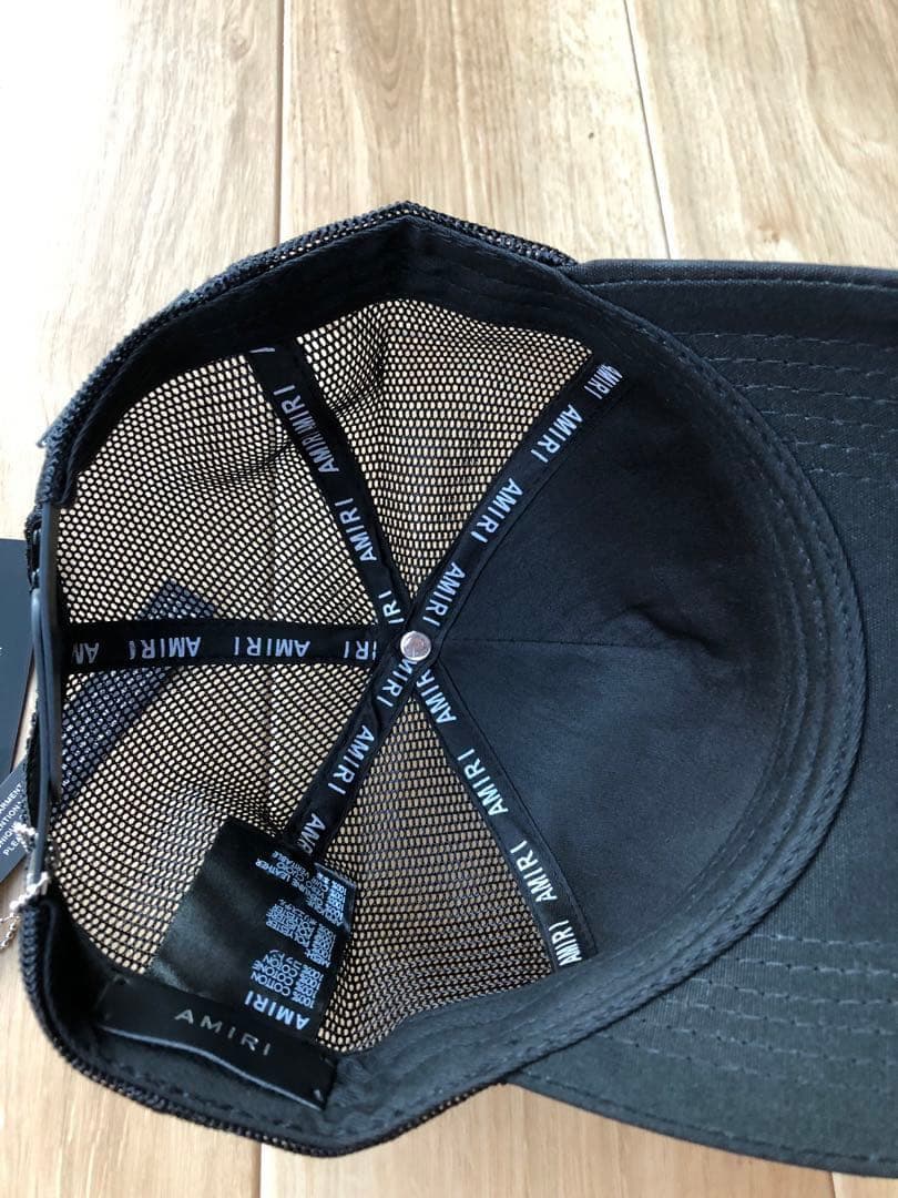 AMIRI ブラックキャップ ストーン付き