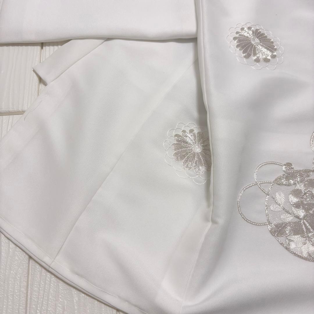 【新品】日本製 お宮参り 産着 銀駒刺繍入り 合繊 祝着 鈴柄 純白