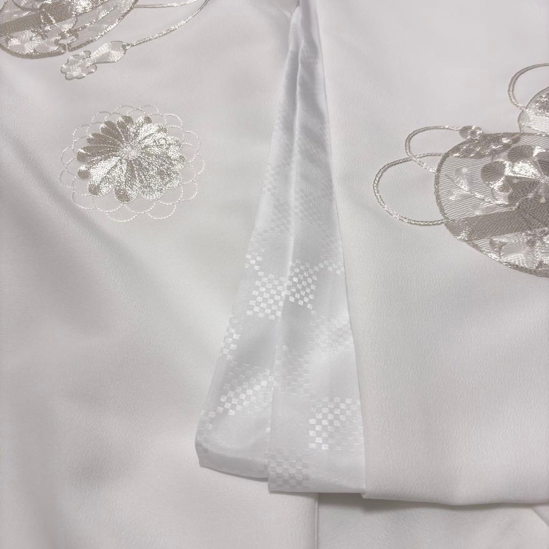 【新品】日本製 お宮参り 産着 銀駒刺繍入り 合繊 祝着 鈴柄 純白