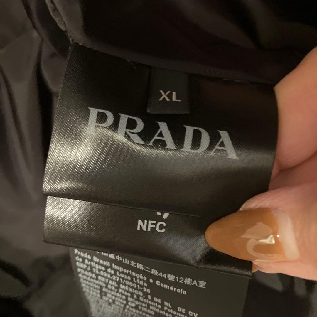 新品❣️24年新作プラダダウンベスト❣️XL黒 コーデュロイ可愛い❣️メンズ