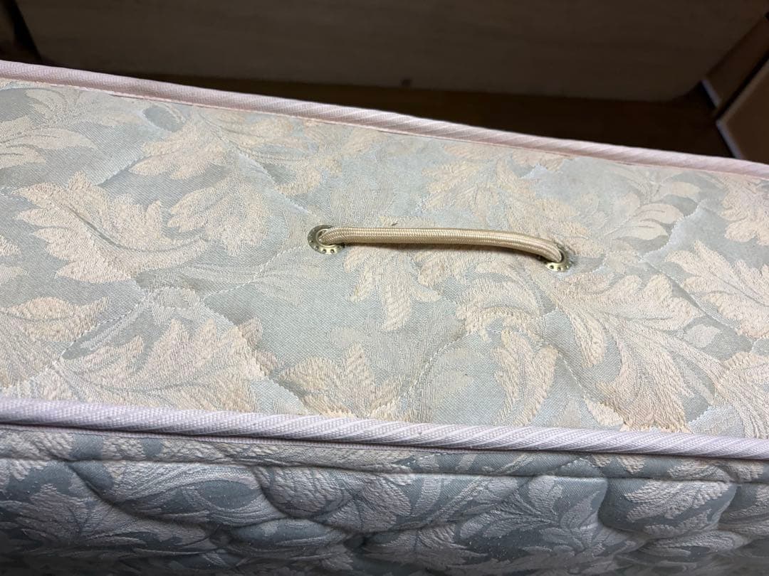 シモンズ　埼玉引取可　シングルベッド&マットレス　ゴールデンバリュー