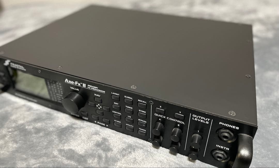 Fractal Audio Systems Axe-Fx II ＋ラックケース