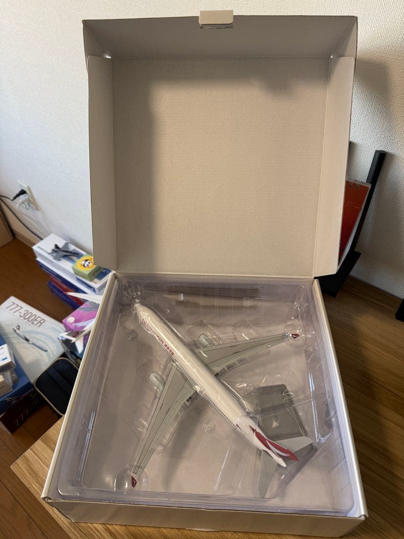 CathayDragon A330-300 B-HYQ 1/200モデル