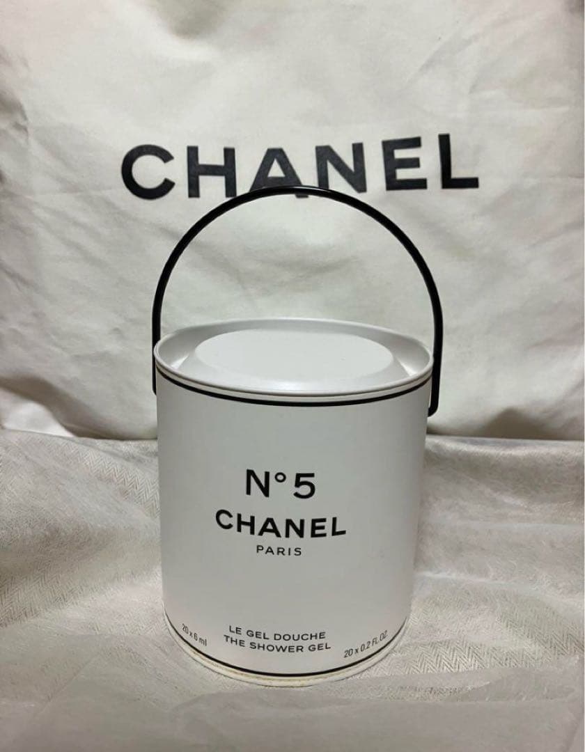未使用CHANEL N°5 シャワージェル 200ml 空き箱
