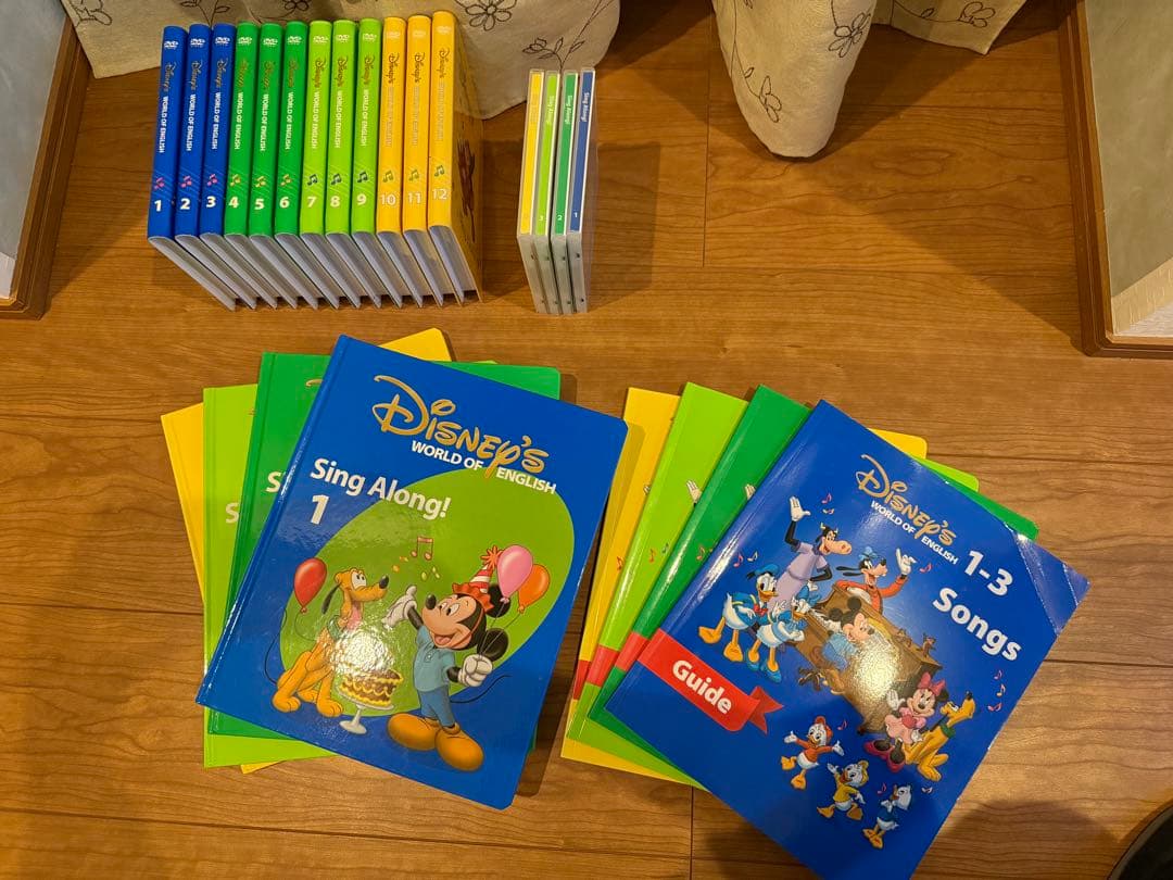【美品】2017年版ディズニー英語DWE sing along