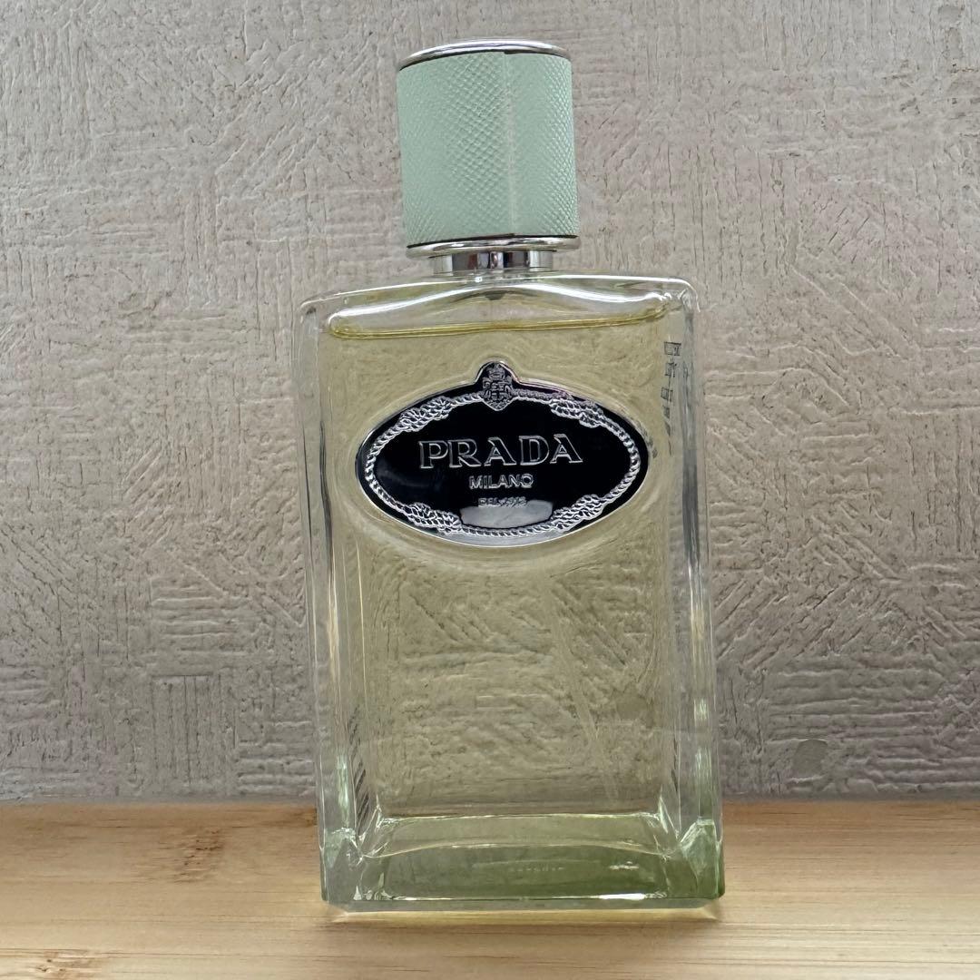 PRADA インフュージョン ドゥ プラダ イリス オーデパルファム