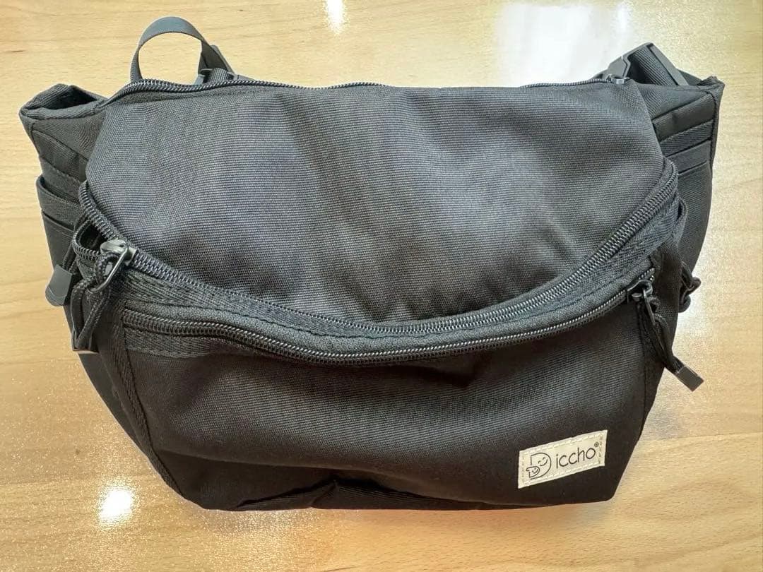 【さくらんぼ】【hug育バッグ DDiccho】ヒップシート 抱っこ紐