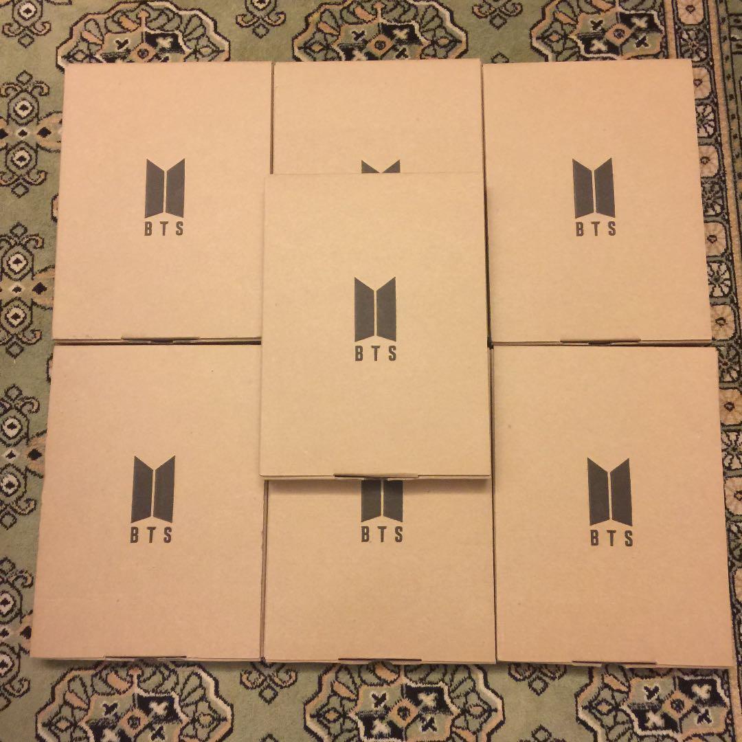 公式BTSアクリルフォトフレーム #BTS限定#コンタクトレンズケース付き