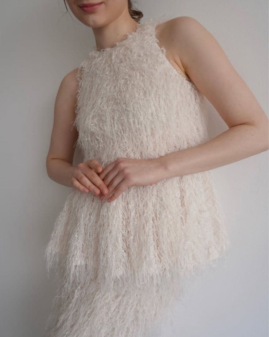 Acka 24ssフリンジアメリカンノースリーブトップス アイボリー