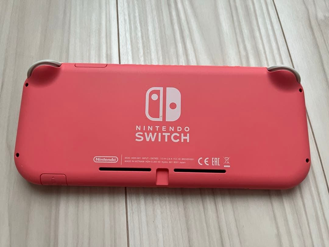 ニンテンドーSwitchライト　ピンク
