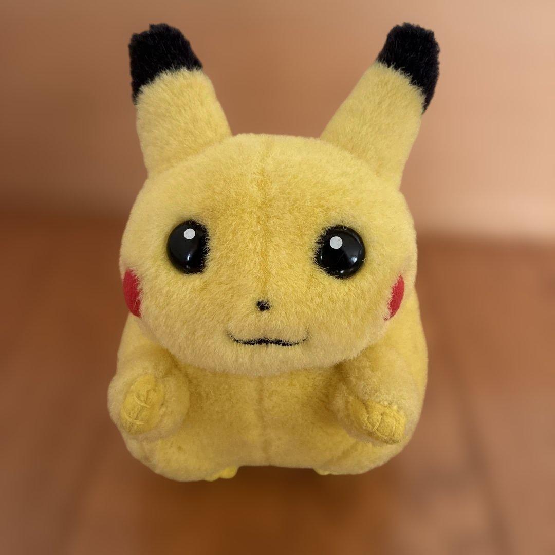 初期ピカチュウ ぬいぐるみ