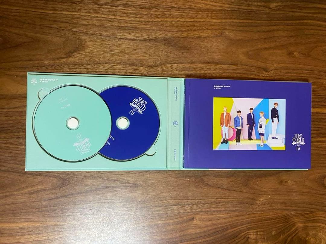 SHINee  WORLD Ⅳ DVD マウスパッド　⭐︎