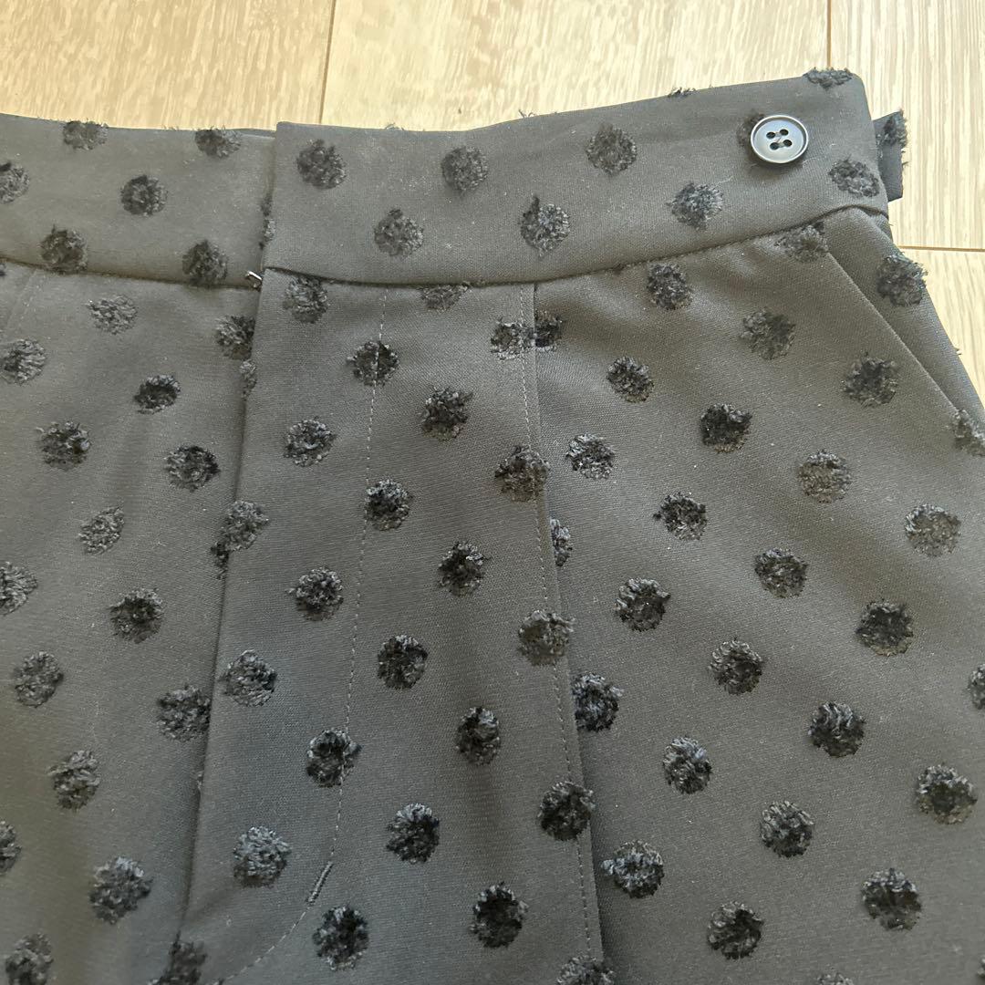 専用新品　OHGA 定番ドットパンツ　ブラック　ストレート　美脚効果