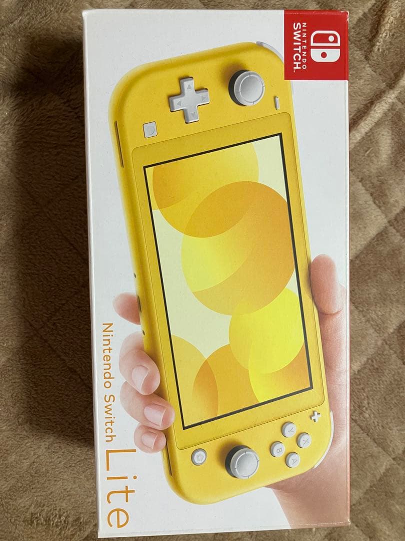Nintendo Switch Lite イエロー 本体 新品　桃鉄ソフト付き
