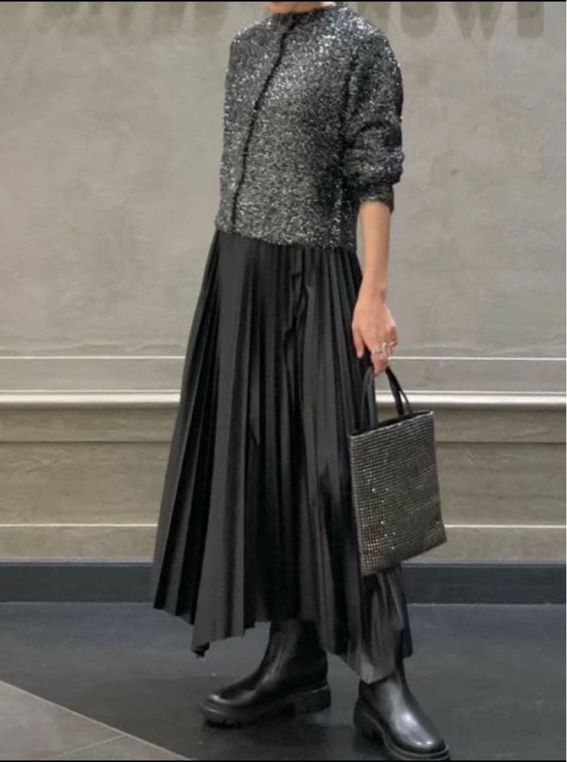 【極美品】ユナイテッドアローズ　ニット　グリッター　ラメ　カーディガン　ブラック