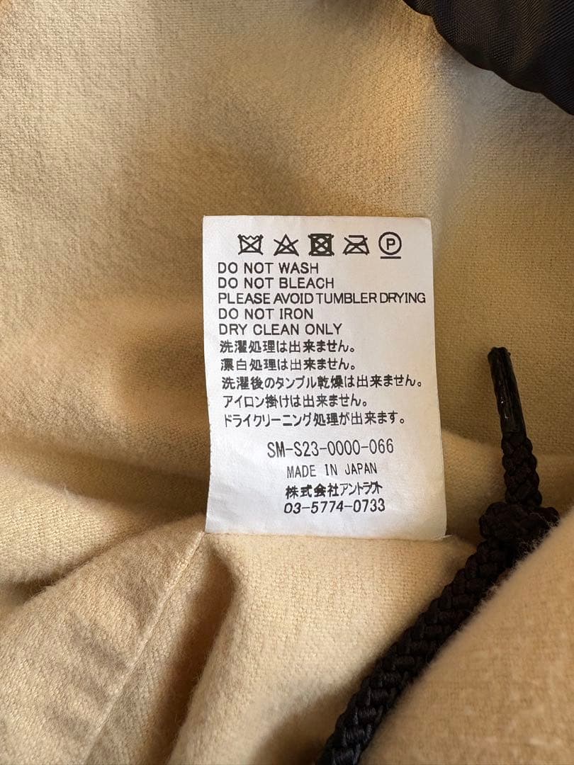 セントマイケル　ブラック ナイロンジャケット グラフィックプリント