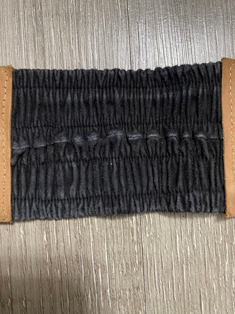 FENDI 幅広ベルト　スウェード　ウッド　木製　ロゴ　レディース