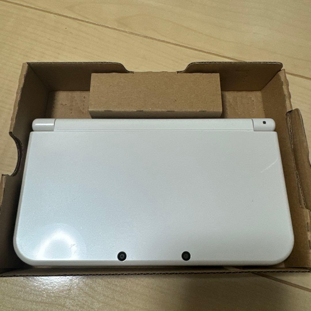 Newニンテンドー3DS LL パールホワイト