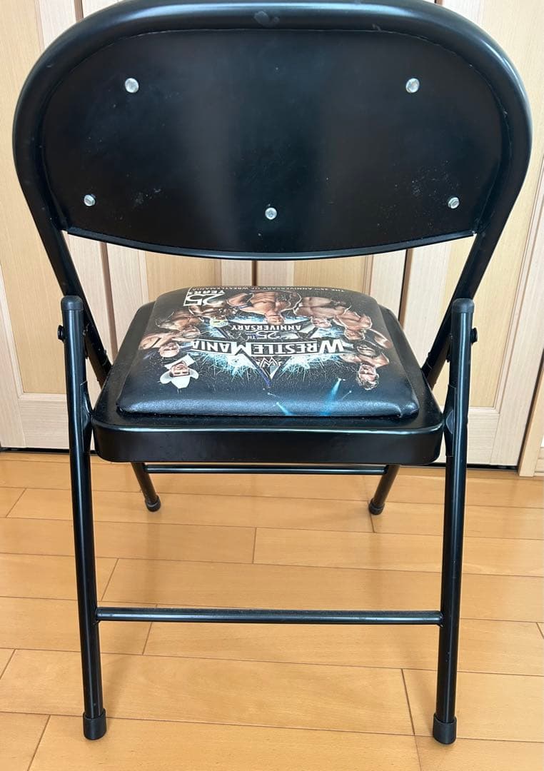 【激レア！】WWE レッスルマニア25 大会記念 非売品 パイプイス WWF