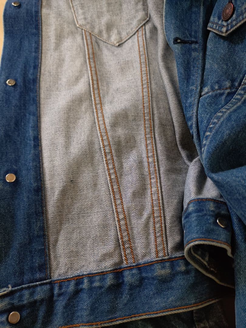 Levi’sデニムジャケット