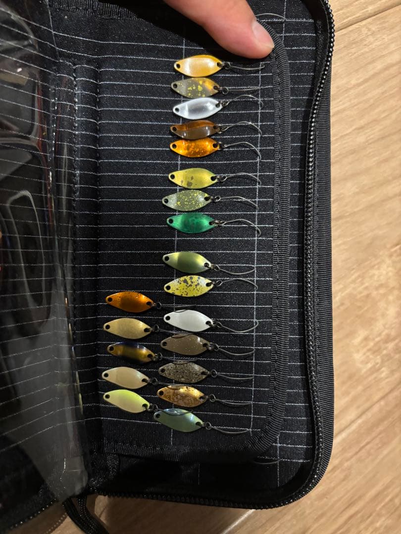 ハント 101枚 オリカラ多数 0.9 0.7 ケース付き