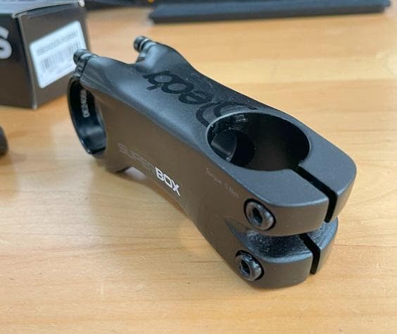 デダ(DEDA) SUPERBOX POB 31.7 DCRステム80mm 美品